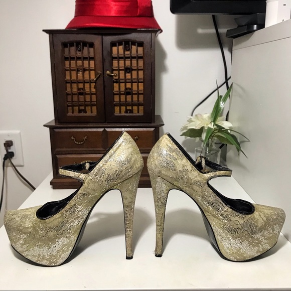 STEVE MADDEN VIKTOREE GOLD LACE MARY JANE PUMP 9 - Picture 2 of 7